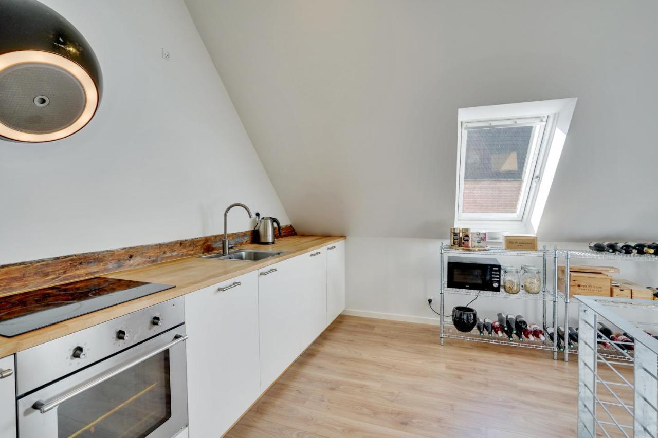 Bath Tub Penthouse In The City 올보르 외부 사진